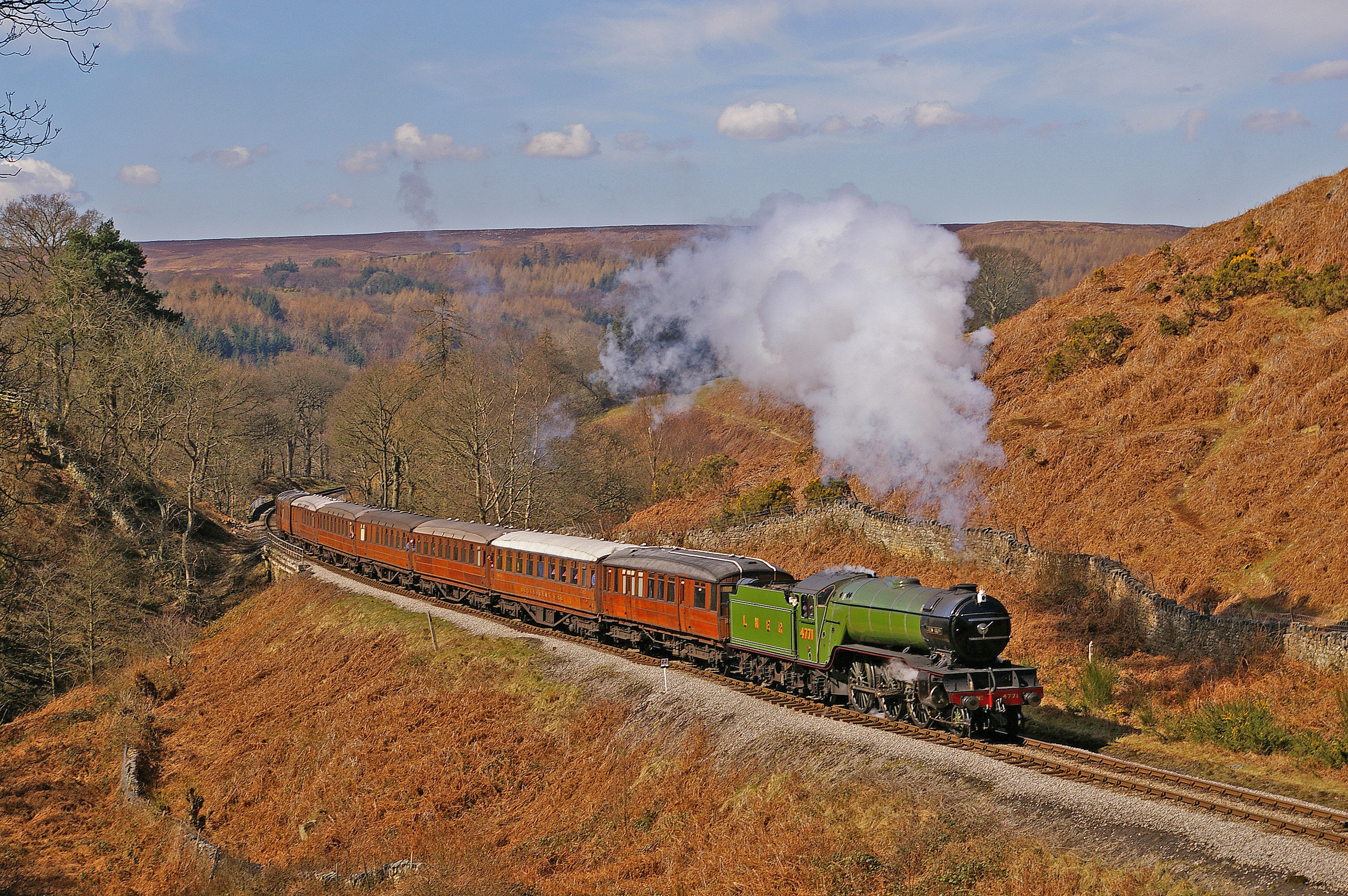 4771 Heads The LNERCA Train At Water Ark On 31.3.08 (John Hunt) Copy 2