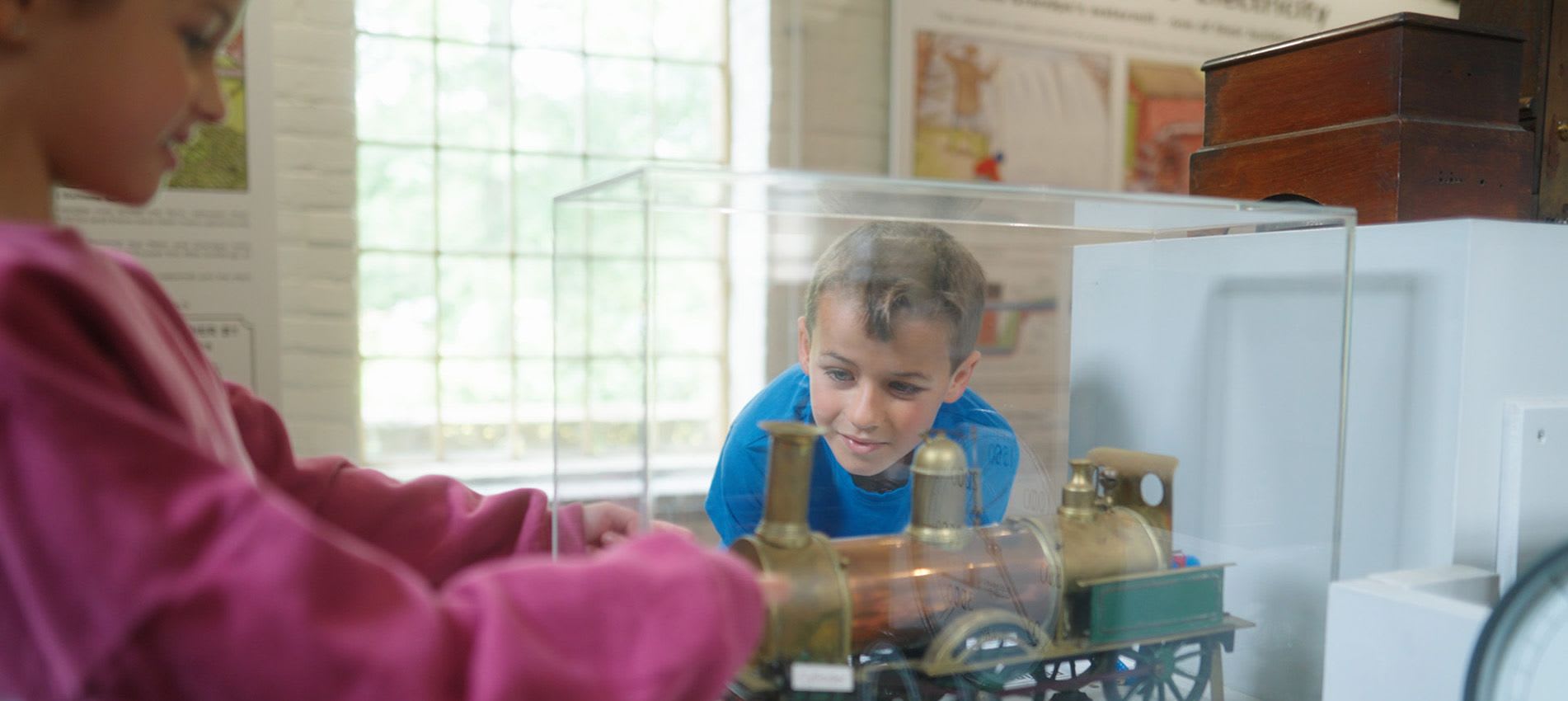 Childwithtrainvisitorcentre